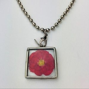 JEWEL KADE pressed flower 1-1/2” square charm